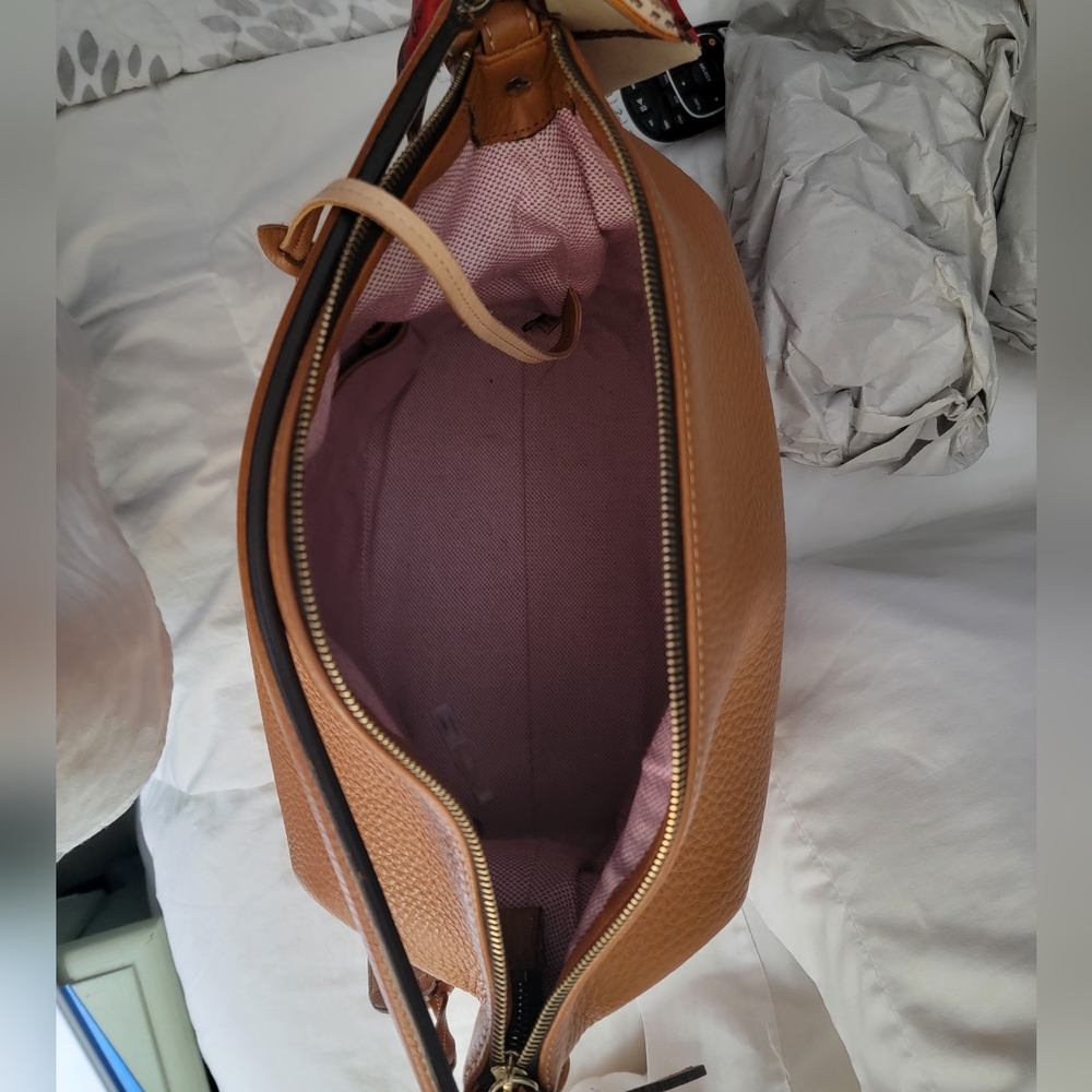 D&B Large Handbag - Picture 2 of 3